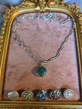 Vintage Ginger Snaps Silver-toned Necklace With 6 Interchangable Snaps